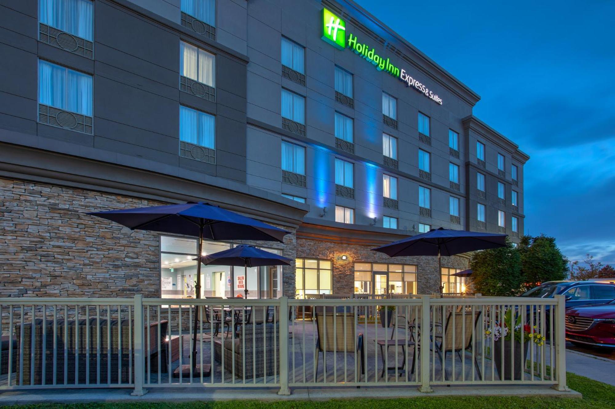 Holiday Inn Express Kingston Central By Ihg Exterior foto